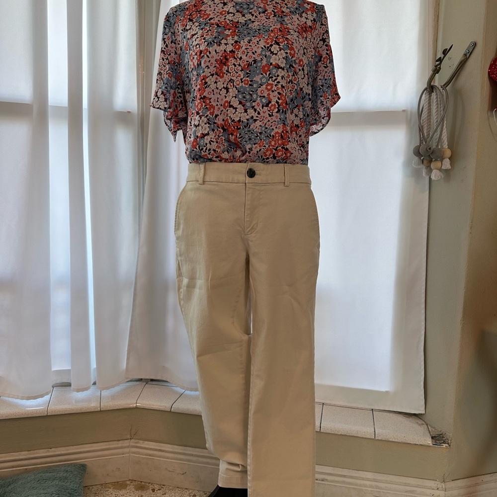 Loft Size 8 Khaki Pants